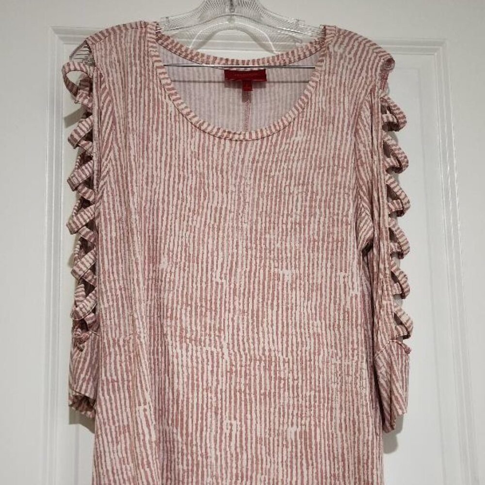 Jennifer Lopez Size Large – Like New